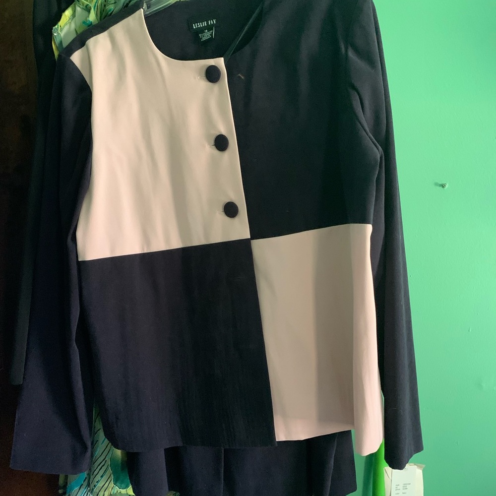 Leslie Fay suit (2 piece)